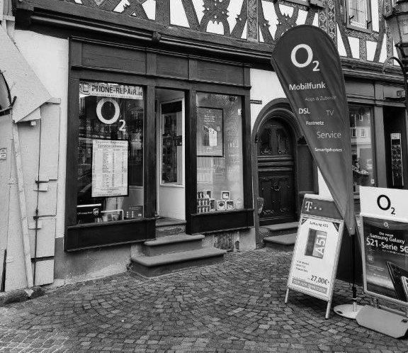 Seit 20 Jahren Ihr kompetenter Partner für Handyschäden jeglicher Art - Phone Repair Seligenstadt